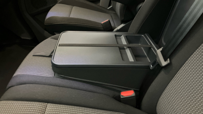 Volkswagen Transporter T32 Swb Electric 160kW 65kWh Commerce Pro Van Auto